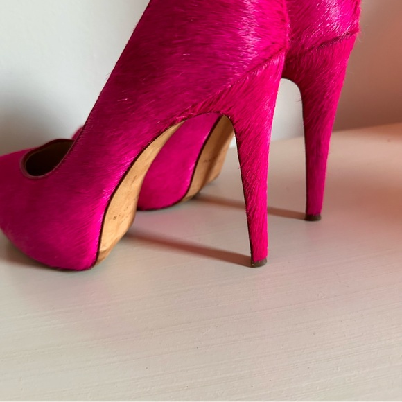Bryan Atwood cow hide hot pink heels - Picture 5 of 7